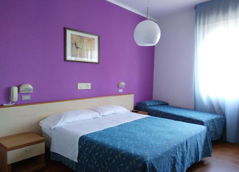 Hotel Azzurra Rimini Bagian luar foto